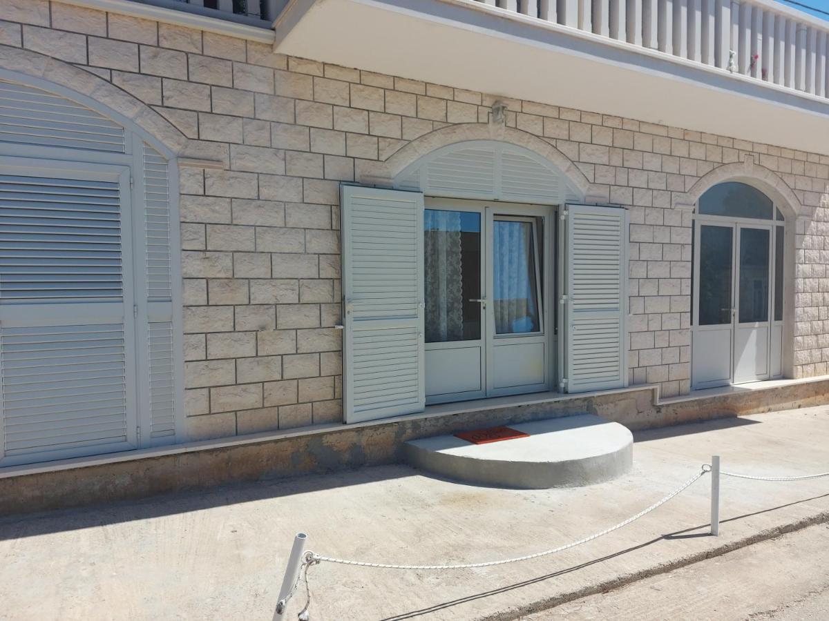 Apartments K & N Prizba Bagian luar foto