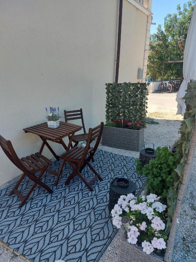 Apartments K & N Prizba Bagian luar foto
