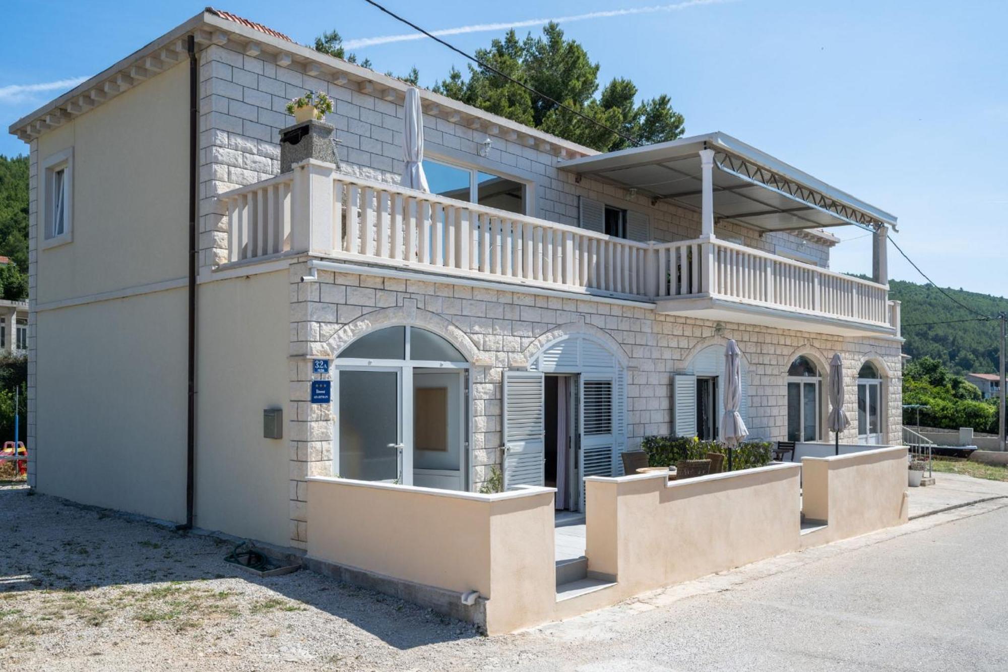Apartments K & N Prizba Bagian luar foto
